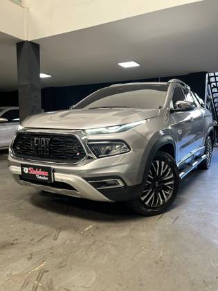FIAT TORO 2.0 16V TURBO DIESEL RANCH 4WD AT9 FIAT TORO 2.0 16V TURBO DIESEL RANCH 4WD AT9